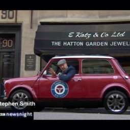 Classic Red Mini Hatton Garden Robery