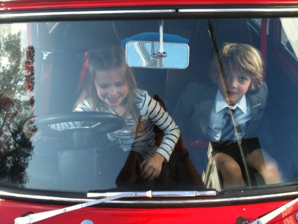 Kids Mini tour of London by smallcarBIGCITY and Beatrice and the London Bus kids in front windscreen
