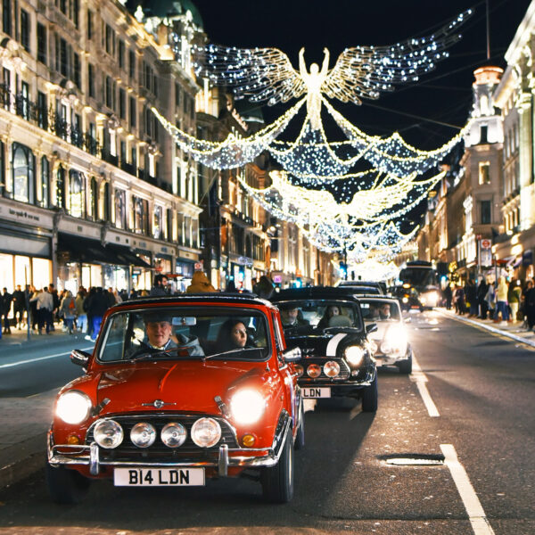 smallcarBIGCITY - Classic Mini Cooper hire - Car tours of London - Christmas Lights Tour - Roise on Regents Street