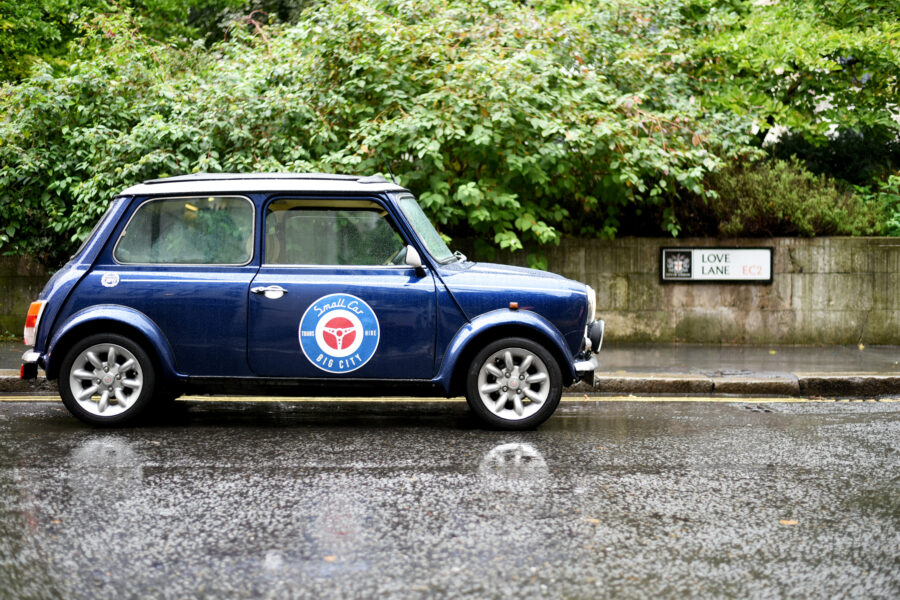 smallcarBIGCITY - Classic Mini Cooper hire - Car tours of London - Seedy side Streets Tour - Love Lane