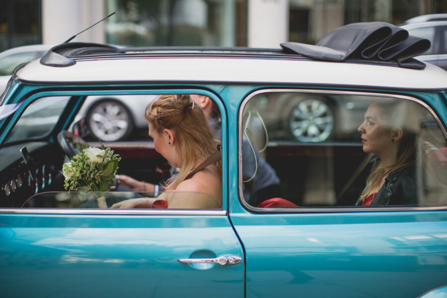 smallcarBIGCITY - Classic Mini Cooper hire - Car tours of London - Wedding Hire - En route
