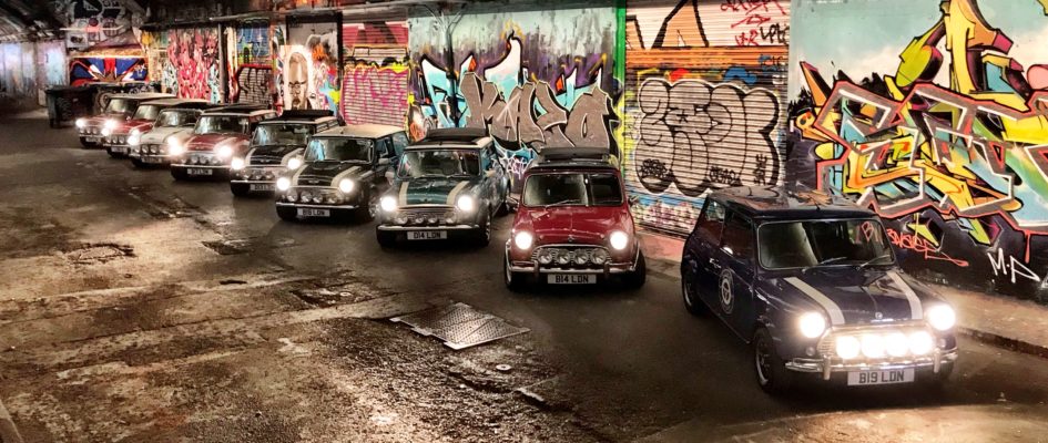 smallcarBIGCITY-Classic-Mini-Cooper-hire-Car-tours-of-London-Best-Bits-Tour-Minis-in-Leake-Street-2