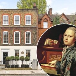 Baroque'n'roll Classical Music Tour London by smallcarBIGCITY - mozart
