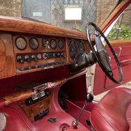 1968 Jaguar S-Type classic car hire london interior