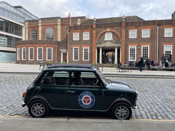 Secret-Garden-Tour-of-London-by-smallcarBIGCITY-Mini-Cooper-Tour-St-Johns-classic-mini