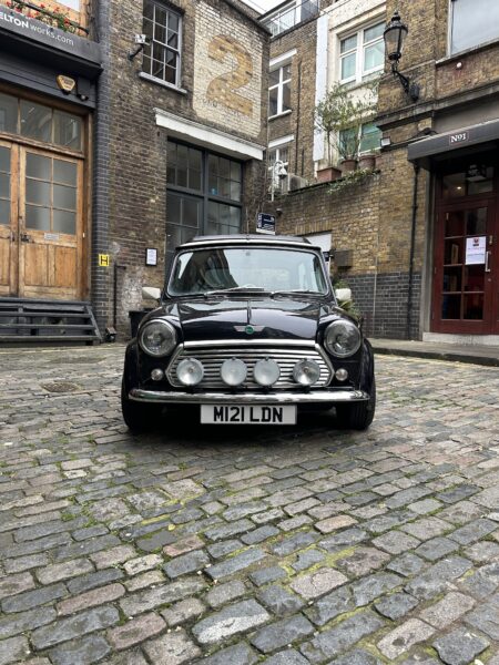 smallcarBIGCITY Classic Mini Cooper Hire London Car Stella Front